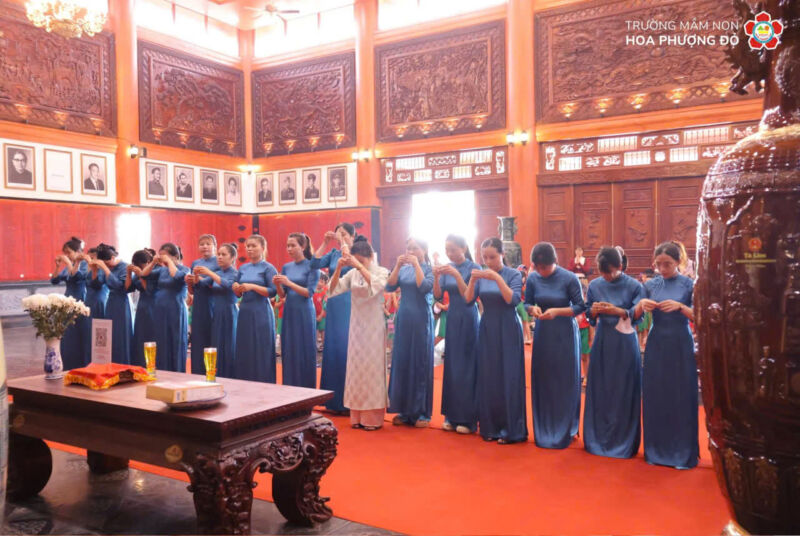 HÀNH TRÌNH VỀ NGUỒN – BÉ ĐI THAM QUAN ĐỀN TƯỞNG NIỆM